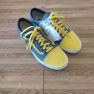 Men's Vans Low-Top Canvas Sneakers in Yellow and Blue